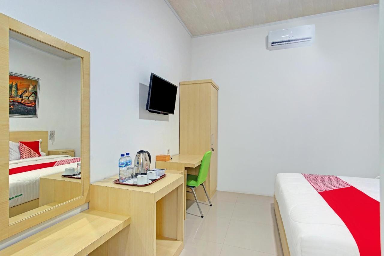 Oyo 90404 Pringombo Homestay 2 Syariah 반다르 람풍 외부 사진