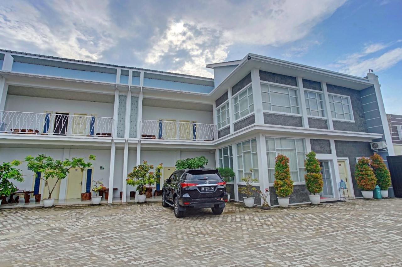 Oyo 90404 Pringombo Homestay 2 Syariah 반다르 람풍 외부 사진